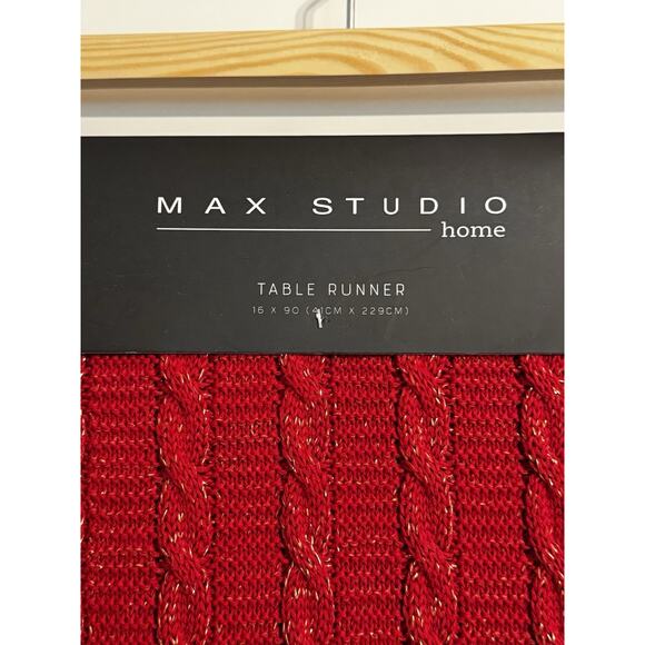 Max Studio Home Table Runner Red Cable Knit 16” X 90” Christmas Valentine NWT - Picture 4 of 7